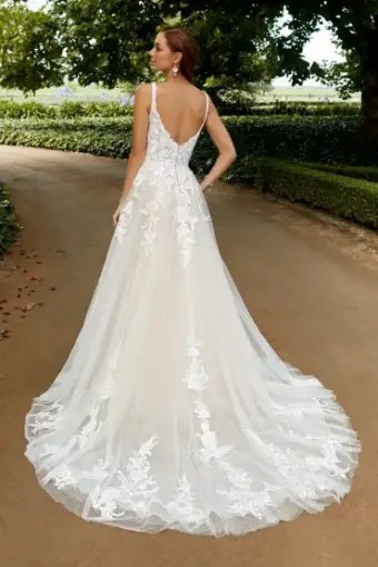 Darcy By Sophia Tolli $1 autoplay thumbnail