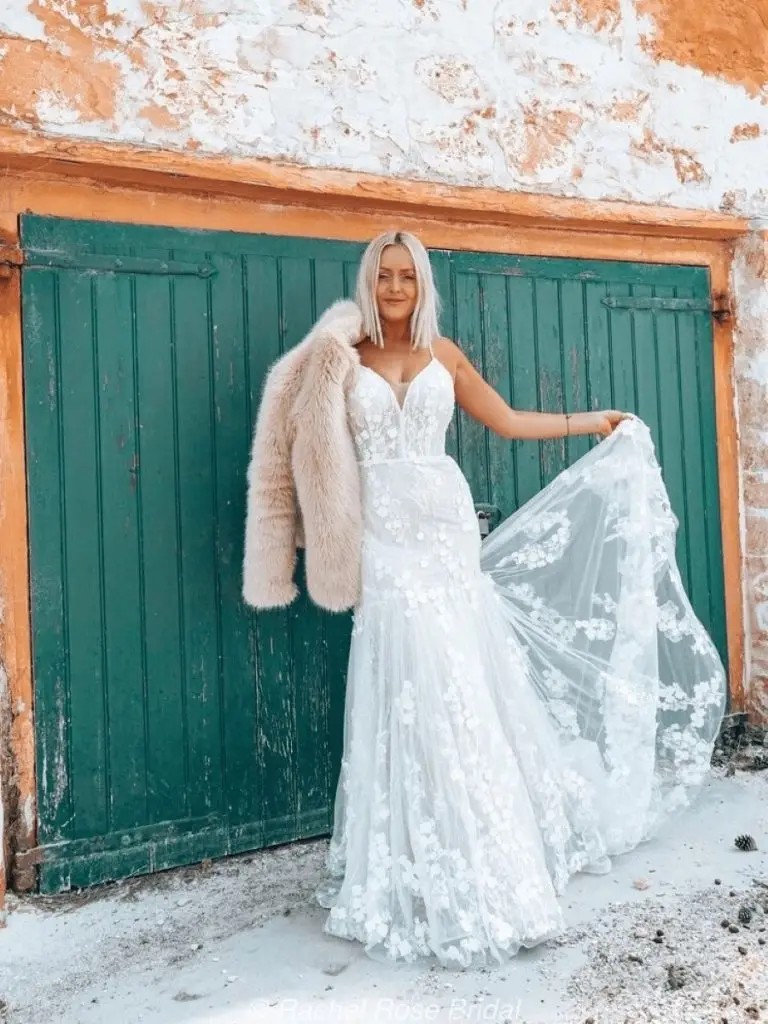 Get Ready for Your Summer Wedding With Impressively Stunning Floral Wedding Dresses Image