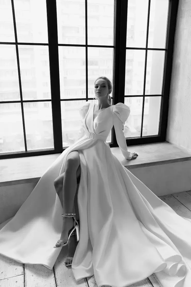 Tayra By Eva Lendel Wedding Gowns Price Range: $2999.00 - $6300.00 #2 default Original picture