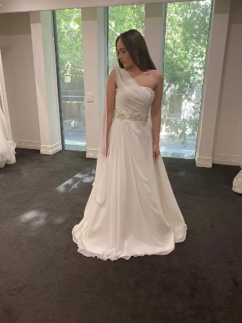 Snowdrop By Romantica of Devon Price Range: $2399.00 - $3899.0 $0 default Ivory thumbnail