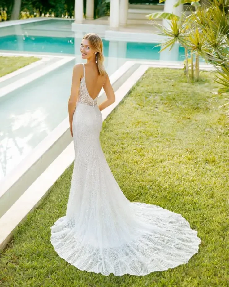 Rika By Rosa Clara Price Range: $2999.99 - $7750.00 #1 default Natural picture