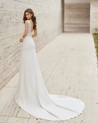 Naomi By Rosa Clara Price Range: $2999.99 - $7750.00 $1 Natural thumbnail