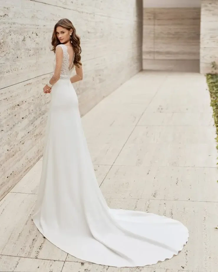 Naomi By Rosa Clara Price Range: $2999.99 - $7750.00 #1 Natural picture
