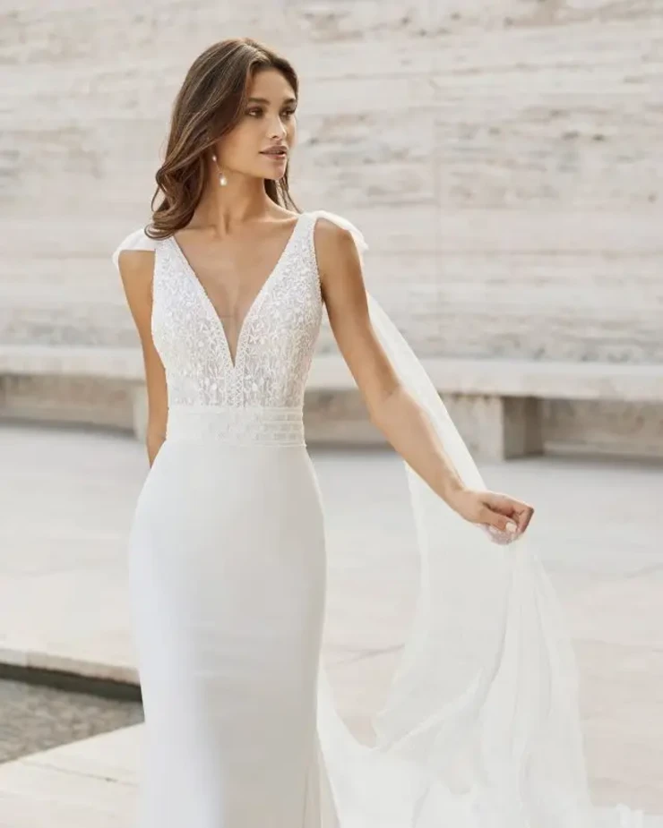 Nanet By Rosa Clara Price Range: $2999.99 - $7750.00 #2 default Natural picture