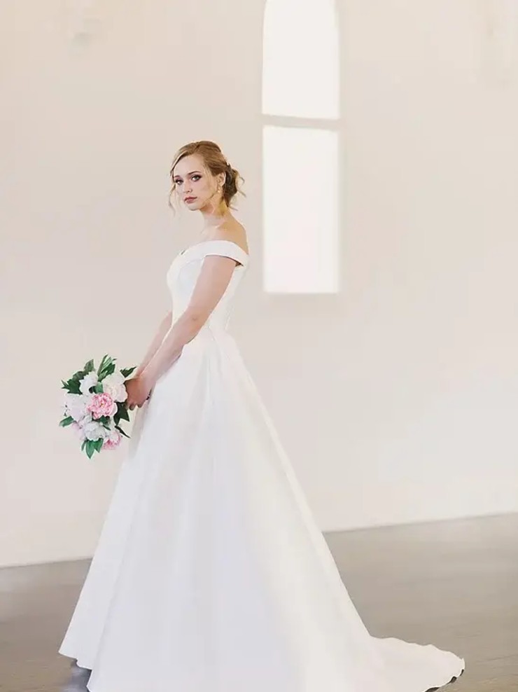 Dianna By Wendy Makin #1 Ivory picture
