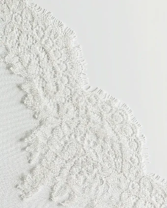 2LV12 Veil 3X3 By Rosa Clara Price Range: $2999.99 - $7750.00 $0 default Natural thumbnail