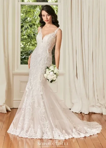 Tara - Y21988 By Sophia Tolli Price Range: $1889.00-$4999.00 $0 default Ivory thumbnail