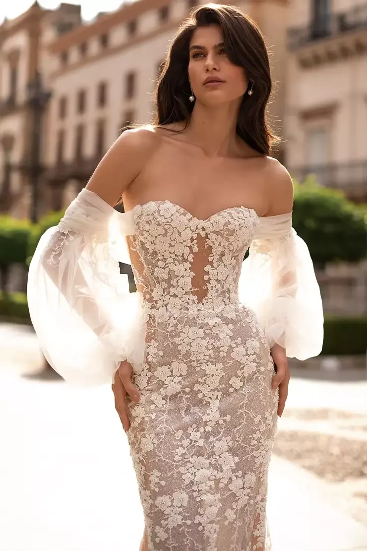 Colleen By Eva Lendel Price Range: $2999.00 - $6300.00 #1 Original picture