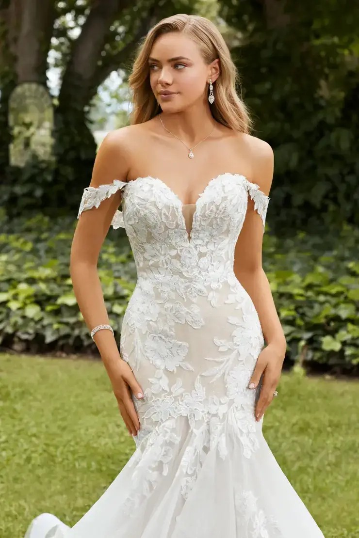 Indiana By Sophia Tolli #0 default Ivory picture