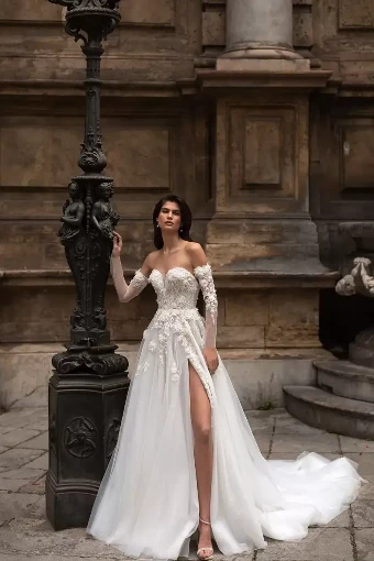 Kelaya By Eva Lendel Price Range: $2999.00 - $6300.00 $5 default All Ivory thumbnail