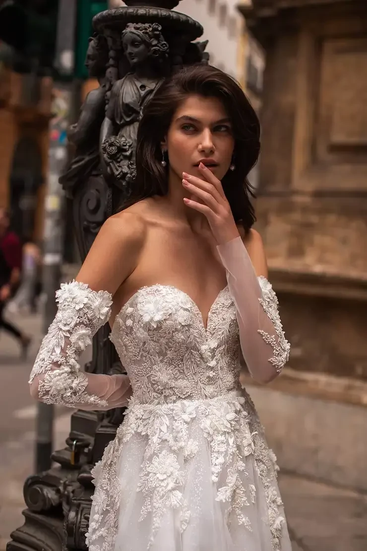 Kelaya By Eva Lendel Price Range: $2999.00 - $6300.00 #0 default All Ivory picture