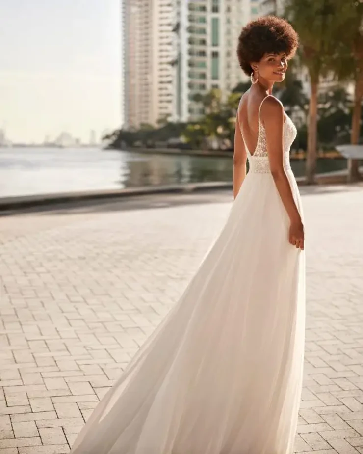 Kiana By Rosa Clara Price Range: $2999.99 - $7750.00 #1 Natural picture