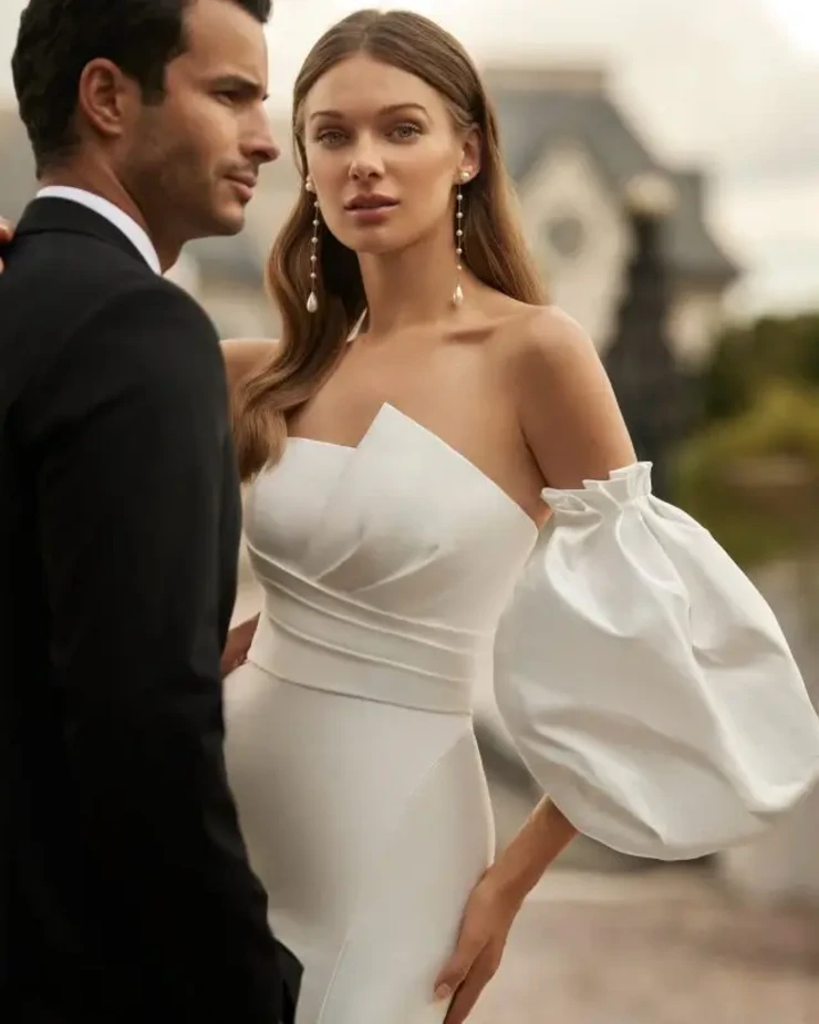 Estella By Rosa Clara Price Range: $2999.99 - $7750.00 #2 default Natural picture