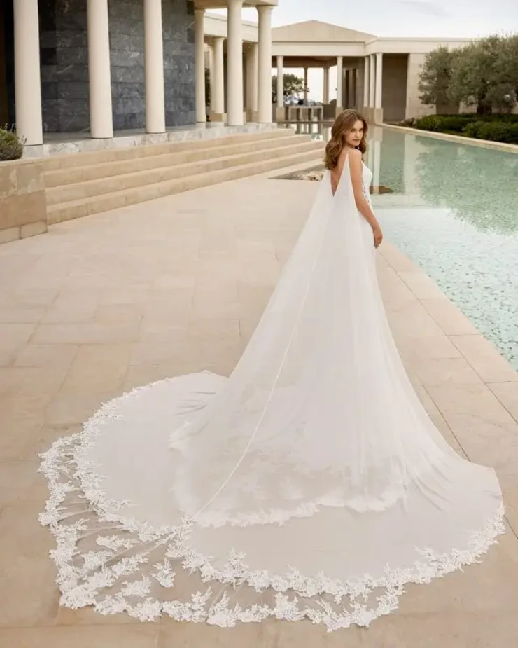 Venus By Rosa Clara Price Range: $2999.99 - $7750.00 #2 default Natural picture