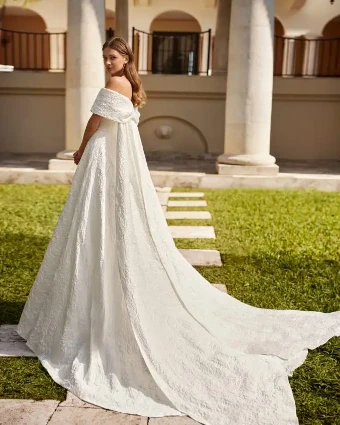 Eyra By Rosa Clara Price Range: $2999.99 - $7750.00 $1 Natural thumbnail