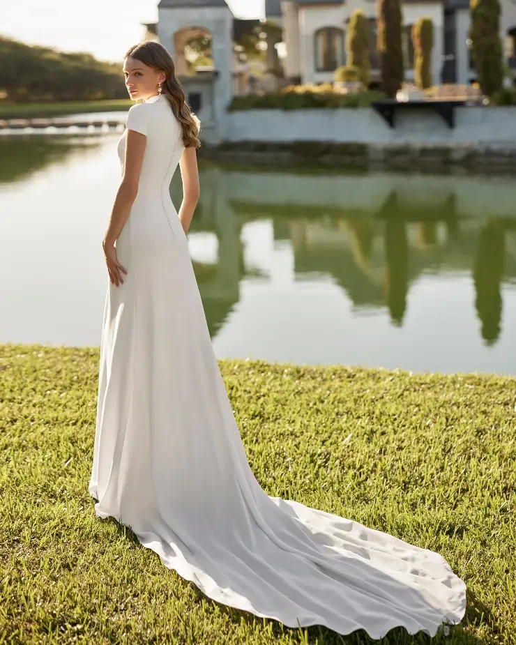 Ebano By Rosa Clara Price Range: $2999.99 - $7750.00 #1 Natural picture