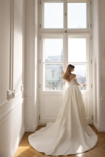 Scandi Dress Overskirt and Sleeves By Eva Lendel $1 default Ivory thumbnail