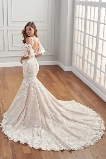 Chiara By Martin Thornburg Price Range: $2550.00 - $4350.00 $2 Ivory thumbnail