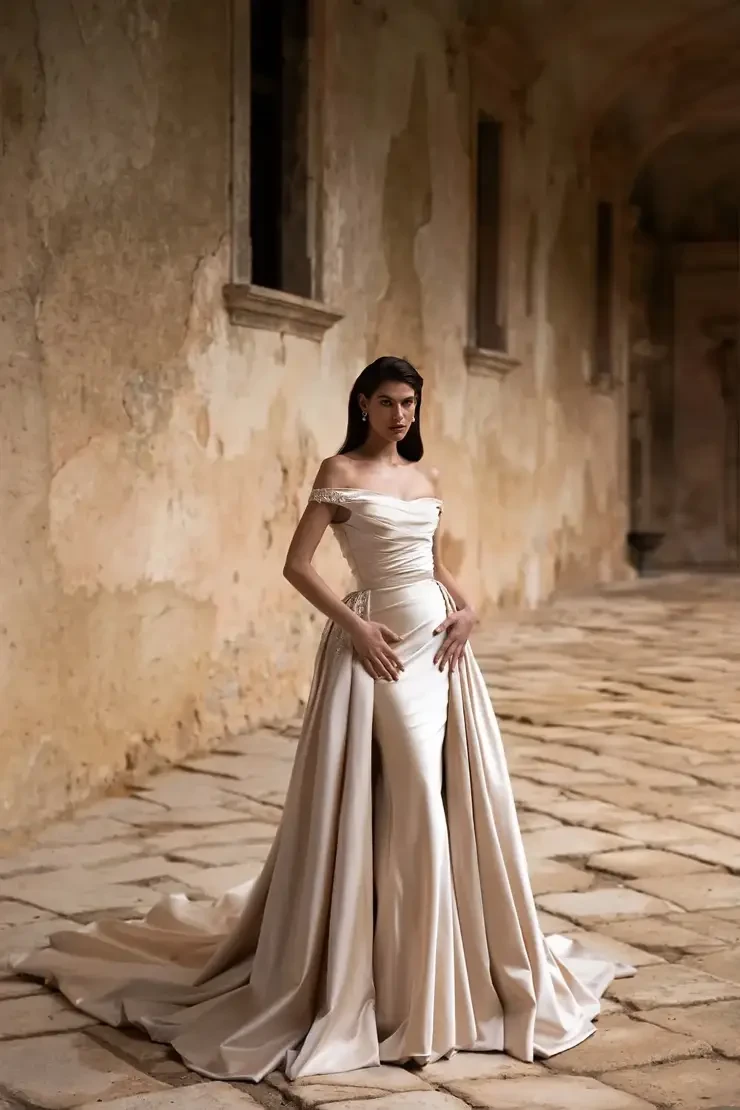 Venus By Eva Lendel Price Range: $2999.00 - $6300.00 #1 Ivory picture