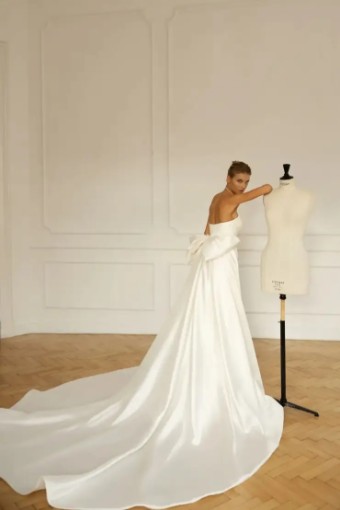 Lanvee Dress Only By Eva Lendel $3 Ivory thumbnail