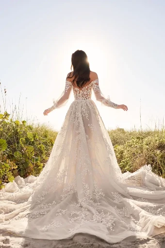 Fleur By Martin Thornburg Price Range: $2550.00 - $4350.00 $3 Ivory thumbnail