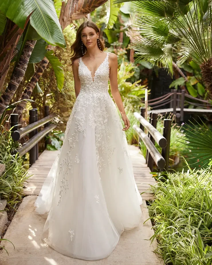 Herme By Adriana Alier Price Range: $2550.00 - $3450.00 #0 default Natural picture