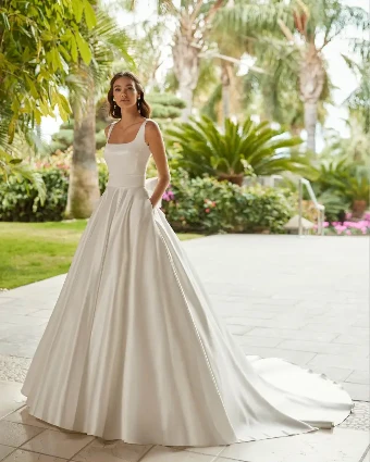 Hollie By Adriana Alier Price Range: $2550.00 - $3450.00 $2 default Natural thumbnail