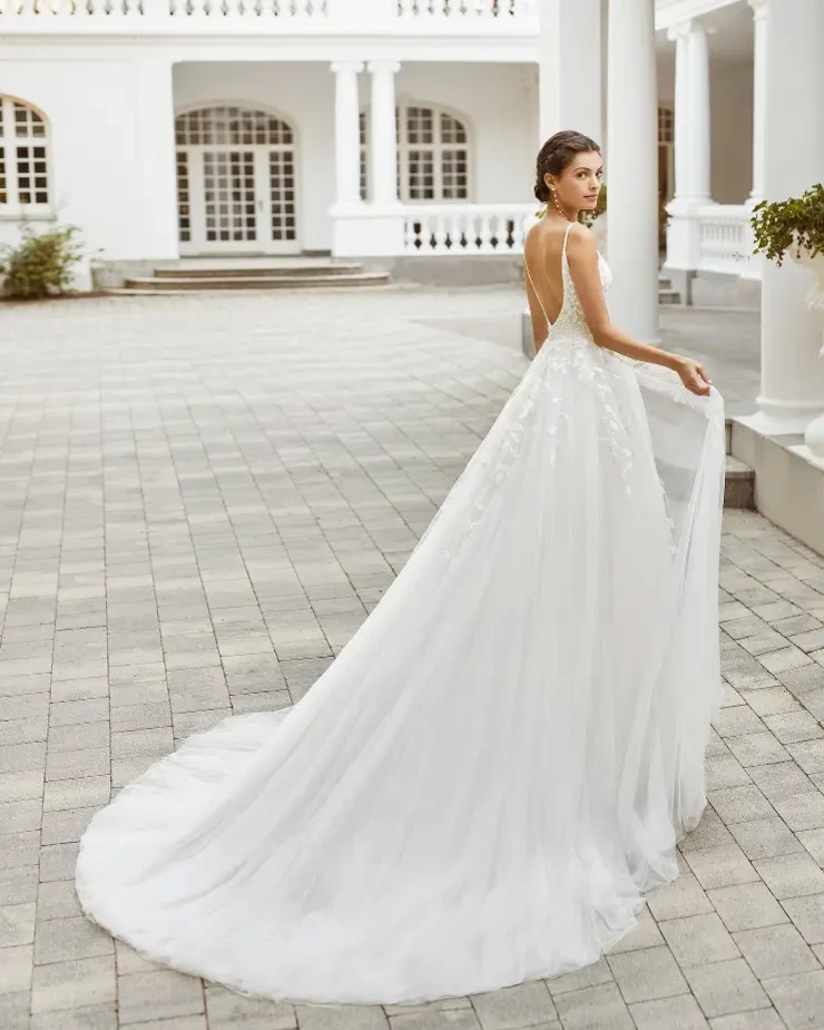 Shakima By Adriana Alier Price Range: $2550.00 - $3450.00 #2 default Natural picture