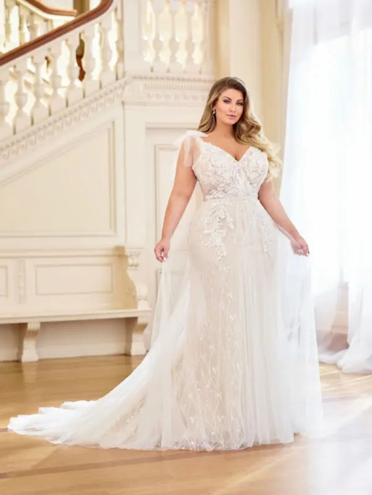 Moira - 119267 By Sophia Tolli #3 default Ivory/Champagne picture