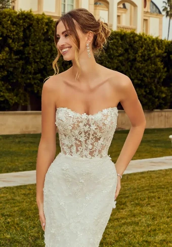 Rashida By Morilee Price Range: $2200.00 - $5285.00 $2 Ivory/Sand/Honey thumbnail