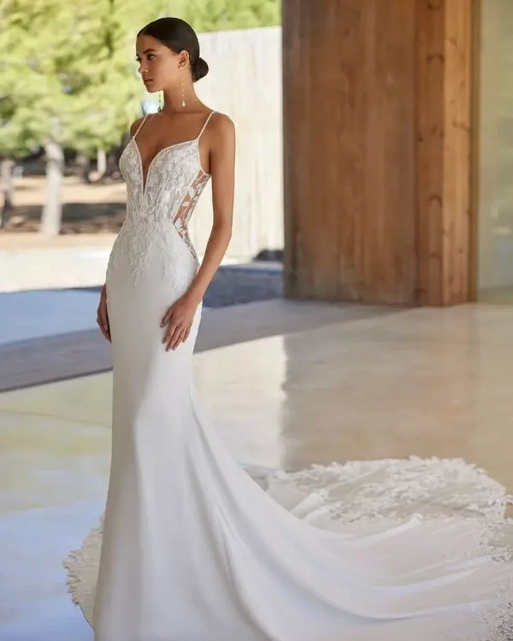 alada By Rosa Clara Price Range: $2999.99 - $7750.00 #0 default Natural picture