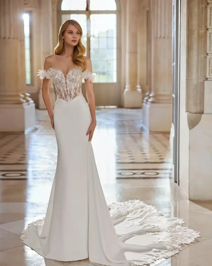 Eledie By Rosa Clara Price Range: $2999.99 - $7750.00 #0 default Natural picture