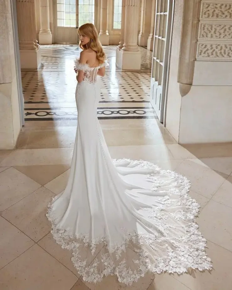 Eledie By Rosa Clara Price Range: $2999.99 - $7750.00 #2 default Natural picture