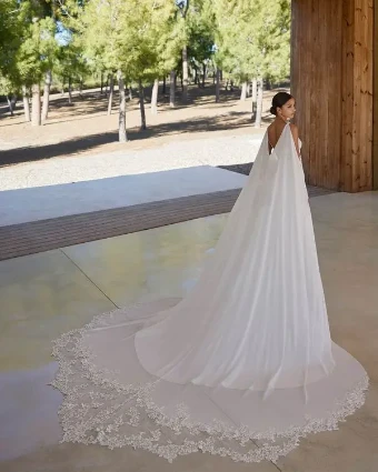 Aixa By Rosa Clara Price Range: $2999.99 - $7750.00 $2 Natural/Nacre thumbnail