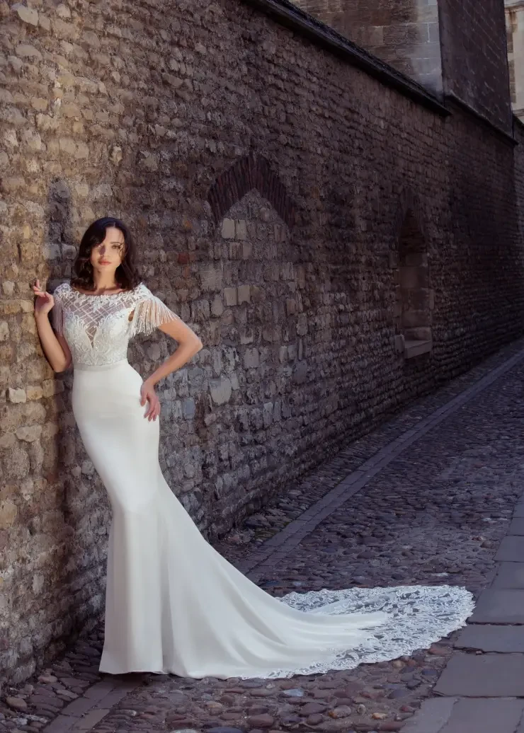 Phoenix By Dando London Price Range: $3699.00 - $8200.00 #0 default Ivory picture