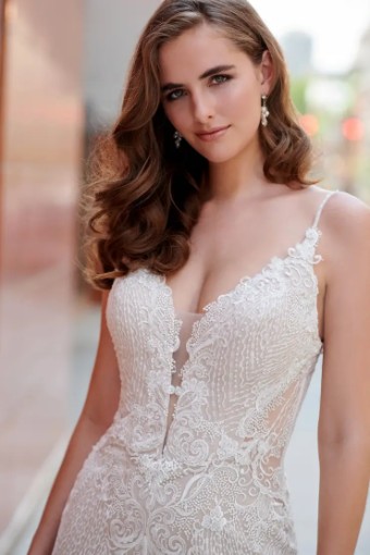 Amelia By Enchanting $2 default Ivory/Champagne thumbnail