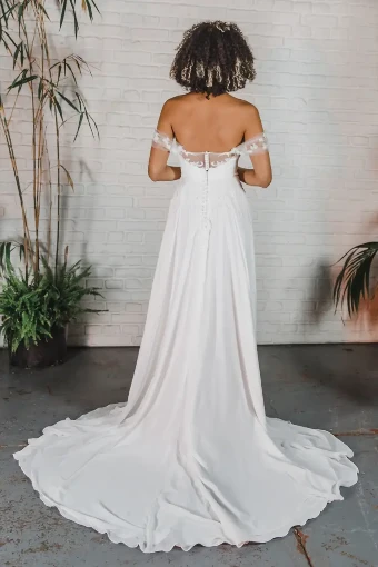 Jeany By House of Nicholas Price Range: $2400.00 - $3499.00 $0 default Ivory thumbnail