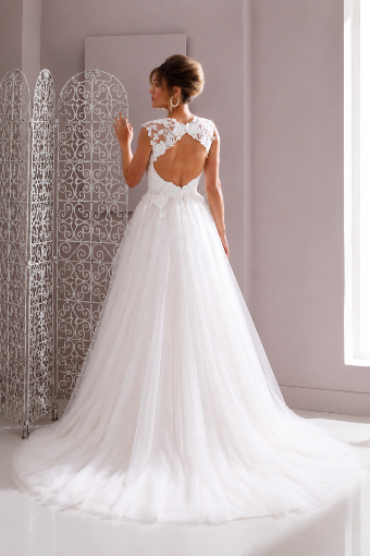 Seraphina By House of Nicholas Price Range: $2400.00 - $3499.00 $4 Ivory/Pearl thumbnail