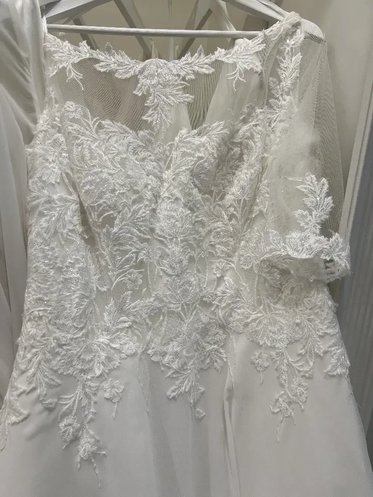 Poppy By House of Nicholas Price Range: $2400.00 - $3499.00 #0 default Ivory picture