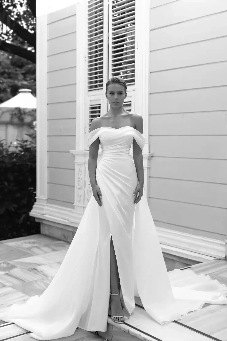 Khalilah By Pollardi Price Range: $2200.00 - $4200.00 #0 default Ivory picture