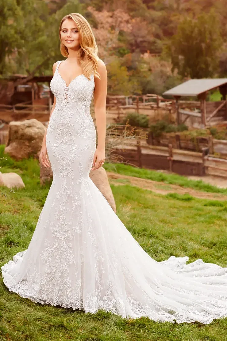 Avalon By Martin Thornburg Price Range: $2550.00 - $4350.00 #3 default Ivory picture