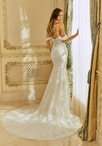 Romy By Morilee Price Range: $2200.00 - $5285.00 $3 Ivory/Champagne/Honey thumbnail