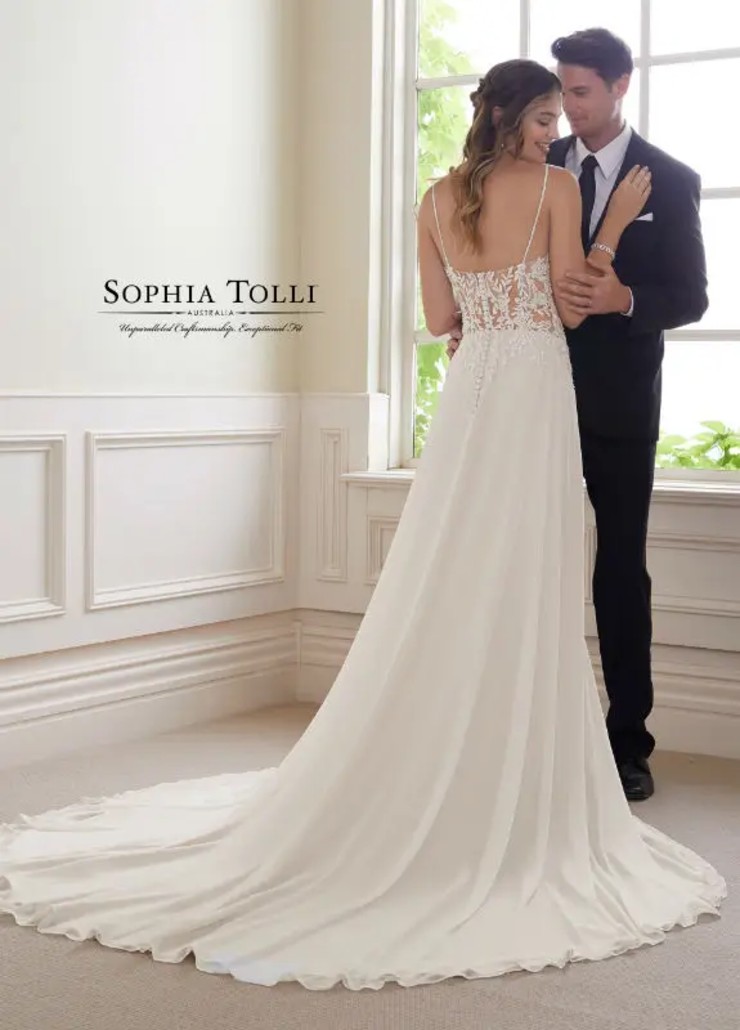 Quartz By Sophia Tolli #1 Ivory/Pearl picture