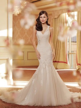 Ivy By Sophia Tolli $0 default Ivory thumbnail
