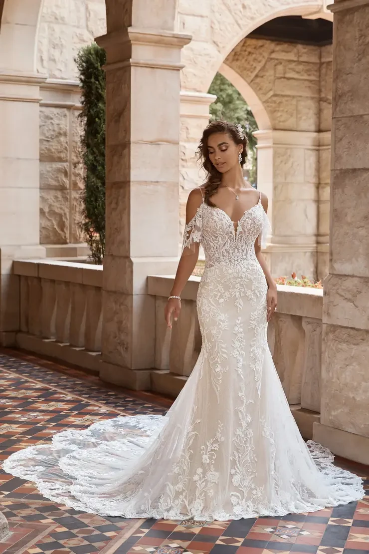 Leighton By Sophia Tolli Price Range: $1889.00-$4999.00 #0 default Ivory/Honey picture
