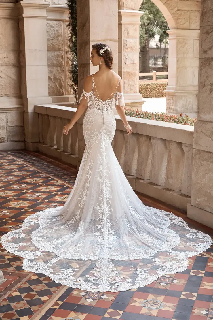 Leighton By Sophia Tolli Price Range: $1889.00-$4999.00 #4 Ivory/Honey picture