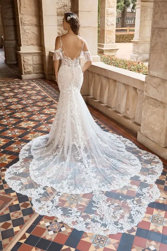 Leighton By Sophia Tolli Price Range: $1889.00-$4999.00 $3 Ivory/Honey thumbnail