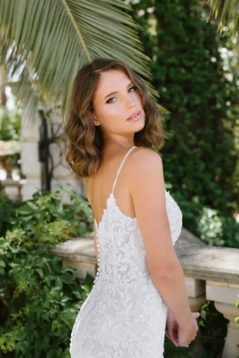 Laurina By Sophia Tolli $4 Ivory/Blush thumbnail