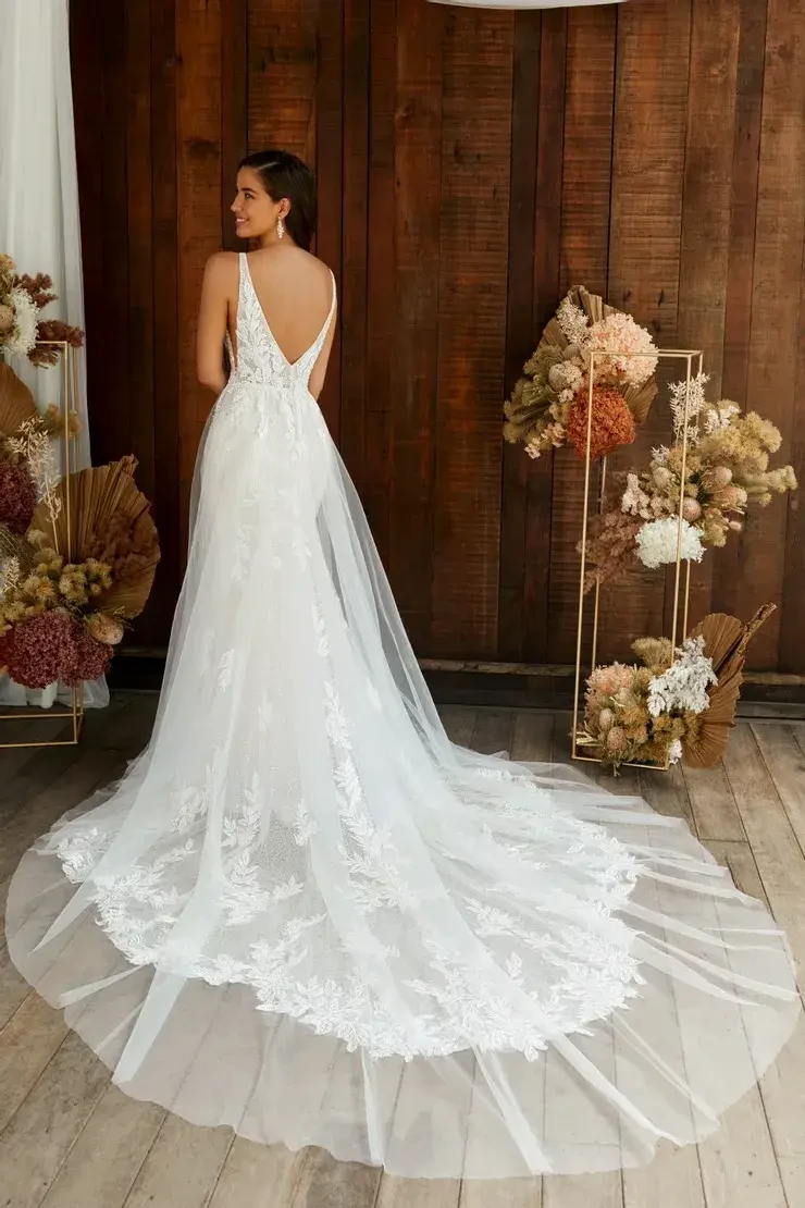Rachelle By Sophia Tolli Price Range: $1889.00-$4999.00 #3 default Ivory/Magnolia picture