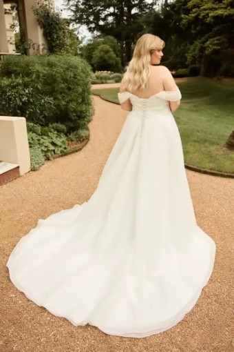 Rianne By Sophia Tolli $4 default Ivory thumbnail